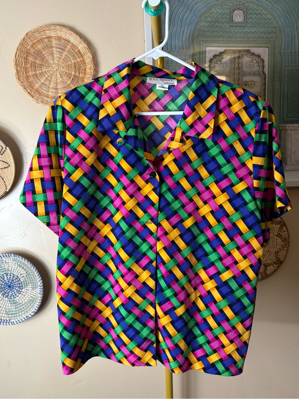 Vintage Colorful Geometric Short-Sleeve Shirt